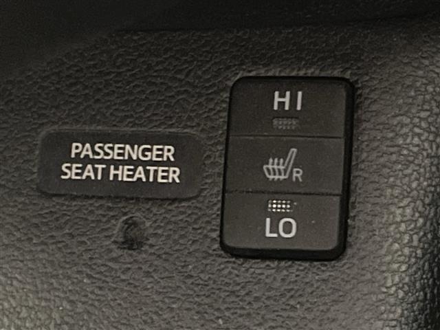 Toyota PRIUS 2016 8340214-18