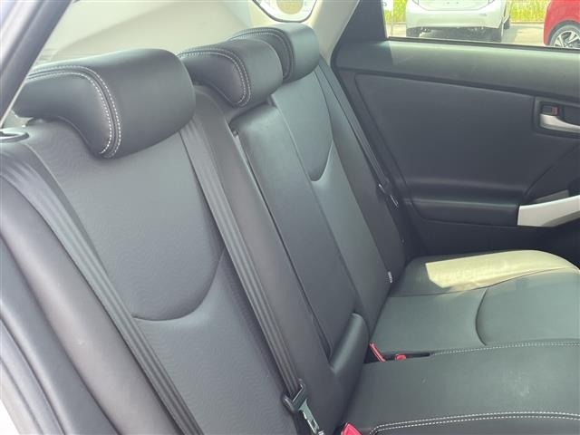 Toyota PRIUS 2013 8340215-4