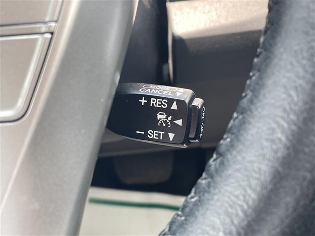 Toyota PRIUS 2013 8340215-7