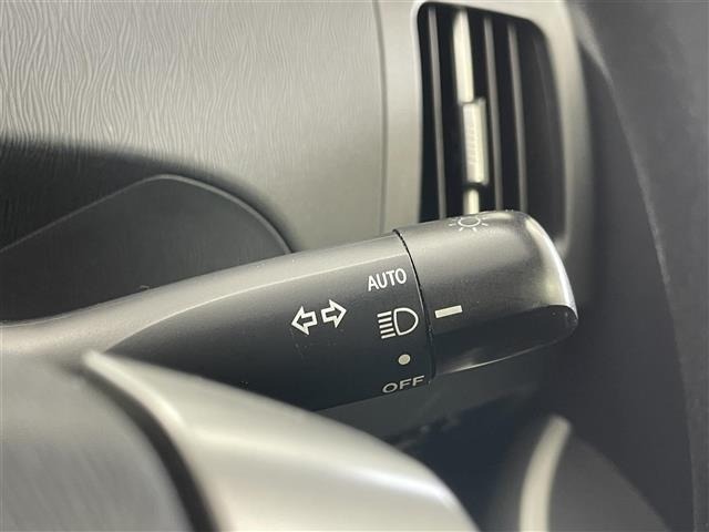 Toyota PRIUS 2012 8340219-9