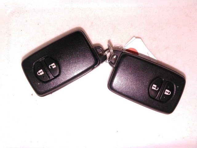 Toyota PRIUS 2012 8340232-10