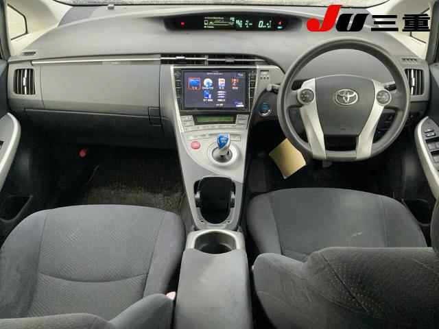Toyota PRIUS 2013 8340258-8