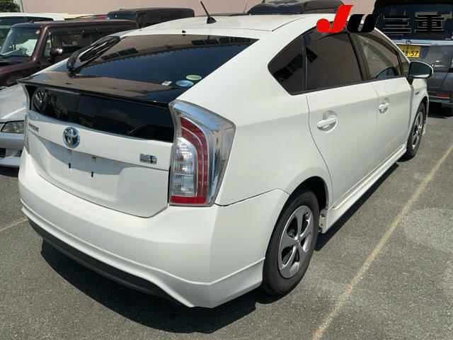 Toyota PRIUS 2012 8340262-6