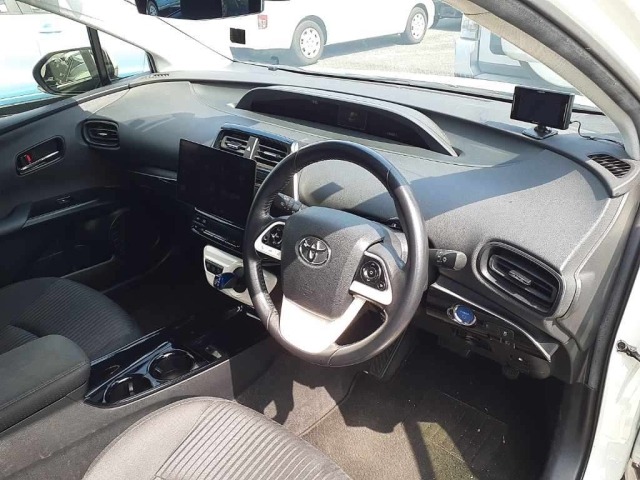 Toyota PRIUS 2016 8340266-7