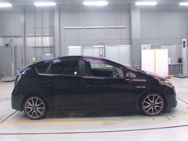 Toyota PRIUS 2012 8340267-3