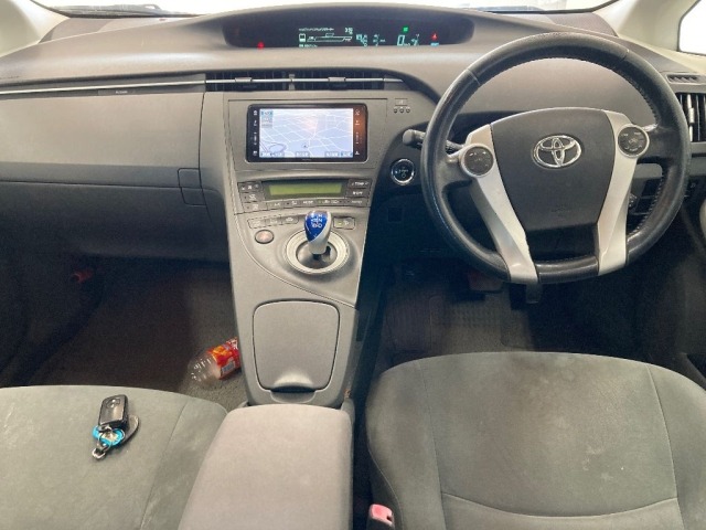 Toyota PRIUS 2011 8340276-3
