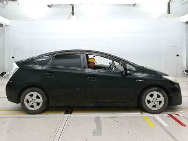 Toyota PRIUS 2011 8340284-3