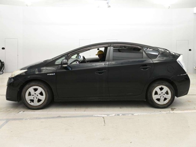 Toyota PRIUS 2011 8340284-4