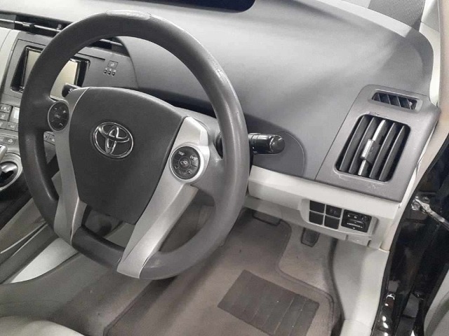 Toyota PRIUS 2011 8340284-9