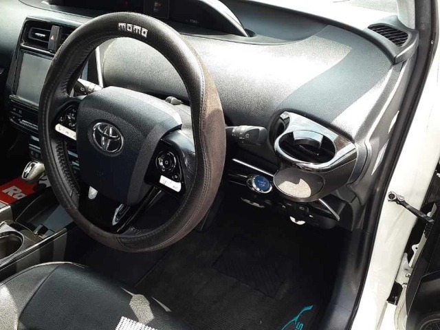 Toyota PRIUS 2016 8340287-9