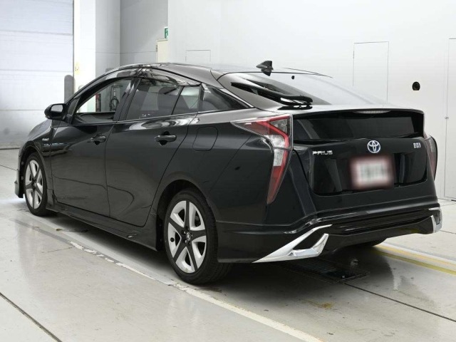 Toyota PRIUS 2016 8340297-6