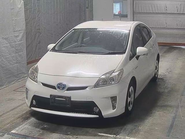 Toyota PRIUS 2014 8340301-0