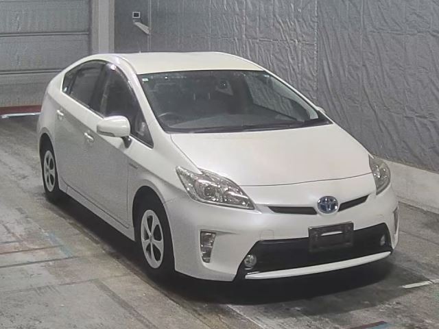 Toyota PRIUS 2014 8340301-7