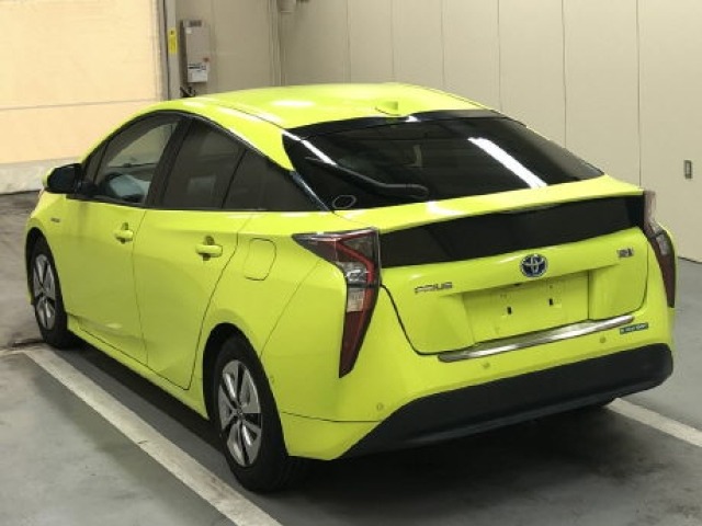 Toyota PRIUS 2016 8340318-1
