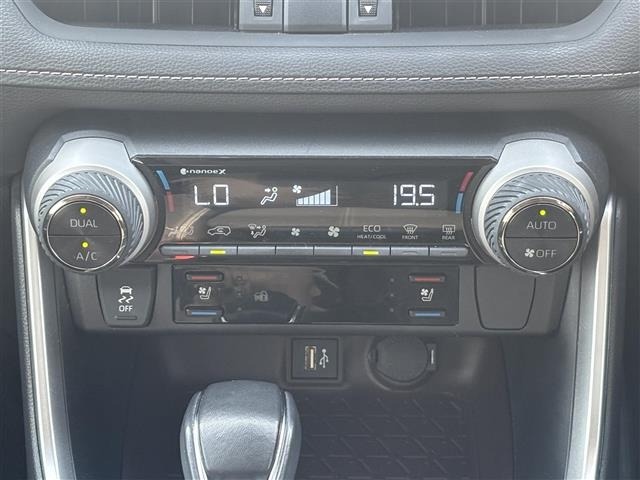 Toyota RAV4 2023 8348477-3