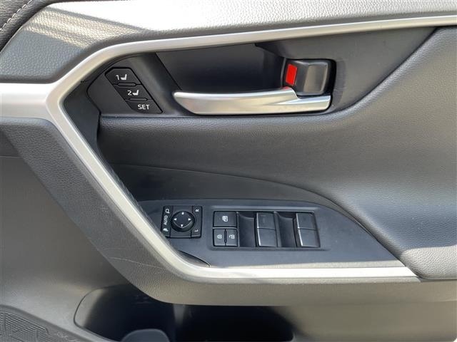 Toyota RAV4 2020 8348478-10