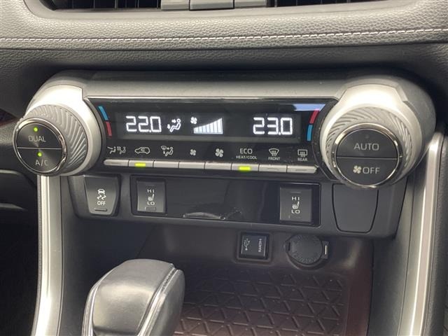 Toyota RAV4 2021 8348479-13