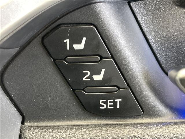 Toyota RAV4 2021 8348479-4