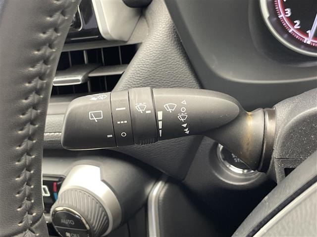 Toyota RAV4 2021 8348479-5