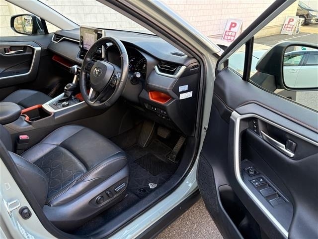 Toyota RAV4 2022 8348480-10
