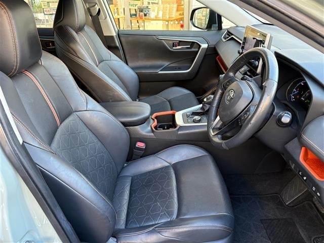 Toyota RAV4 2022 8348480-8