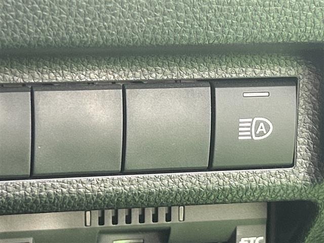 Toyota RAV4 2021 8348482-8