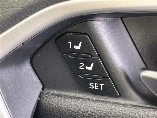 Toyota RAV4 2023 8348483-9