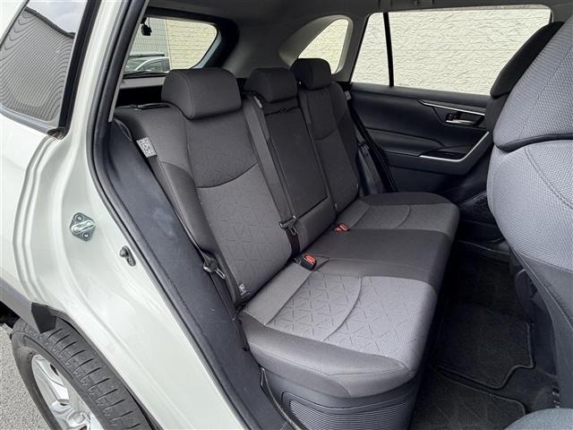 Toyota RAV4 2021 8348487-11