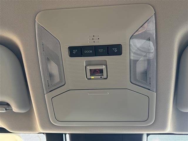 Toyota RAV4 2023 8348488-22