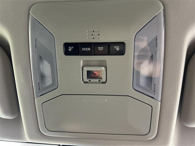 Toyota RAV4 2021 8348490-2