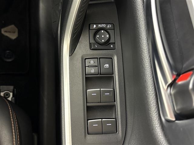 Toyota RAV4 2023 8348497-10