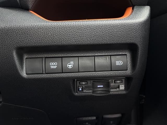 Toyota RAV4 2023 8348498-8