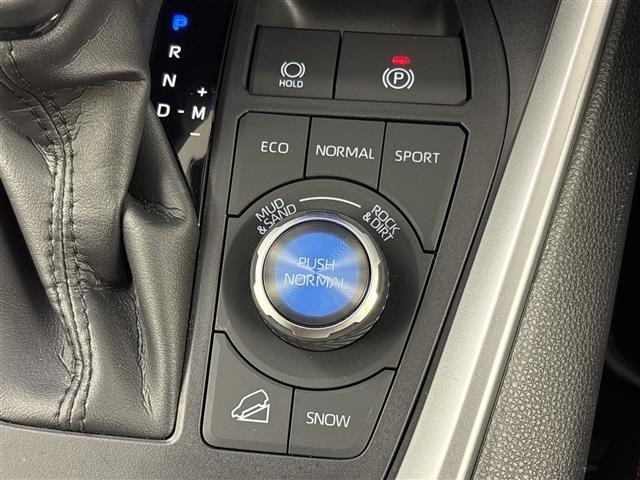 Toyota RAV4 2023 8348503-7