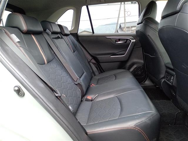 Toyota RAV4 2020 8348504-1
