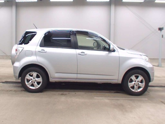 Toyota RUSH 2016 8341709-3