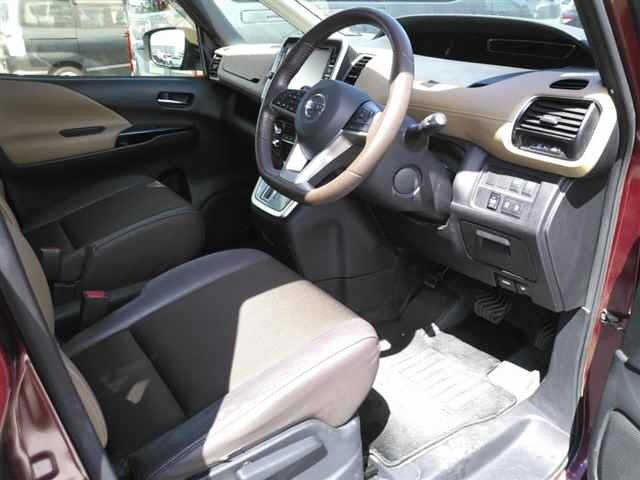 Nissan SERENA 2017 8342137-3