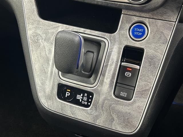 Nissan SERENA 2022 8344665-9