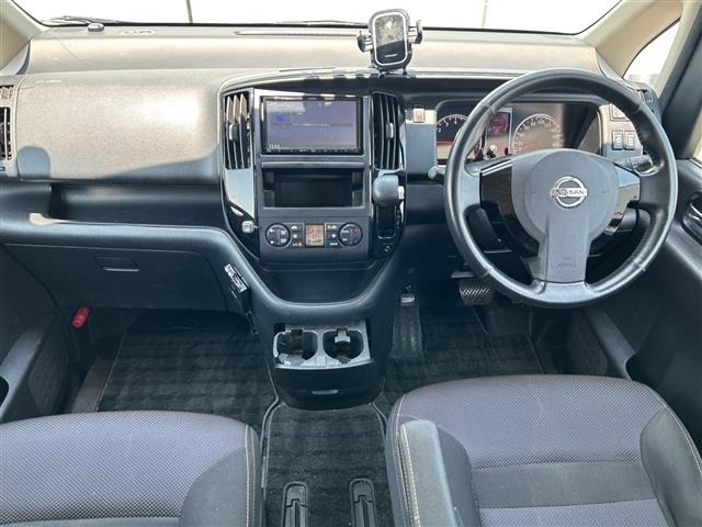 Nissan SERENA 2010 8344674-13