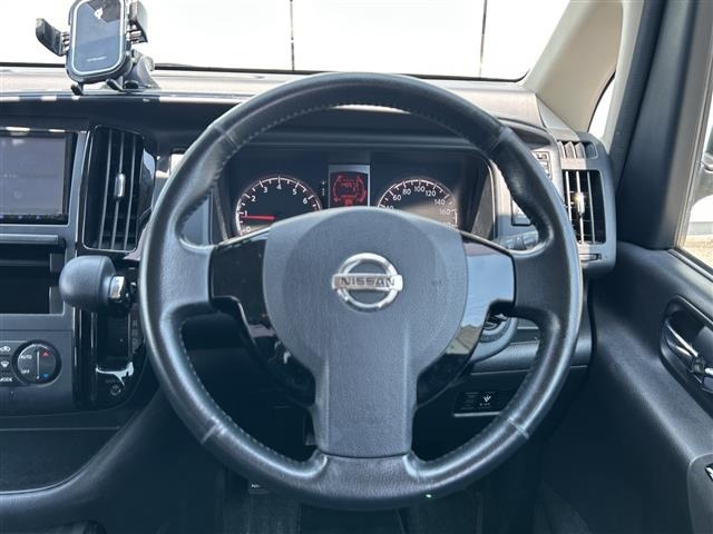 Nissan SERENA 2010 8344674-15