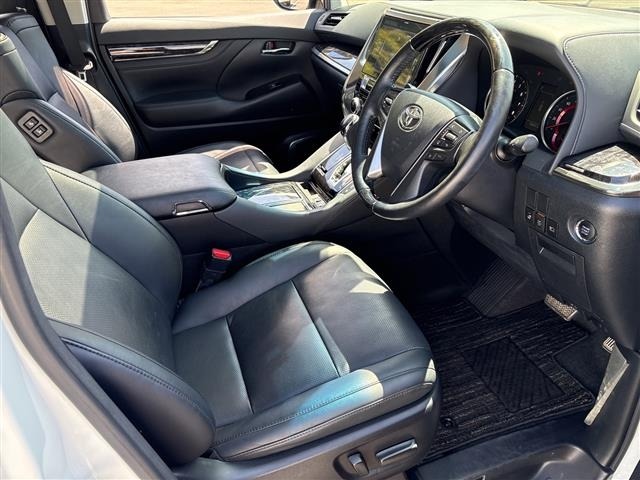 Toyota VELLFIRE 2018 8346007-11