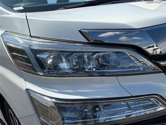 Toyota VELLFIRE 2018 8346007-13