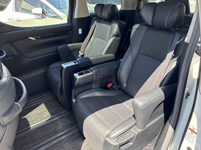 Toyota VELLFIRE 2018 8346007-2