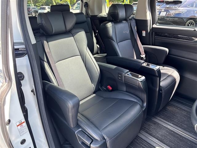 Toyota VELLFIRE 2018 8346007-4