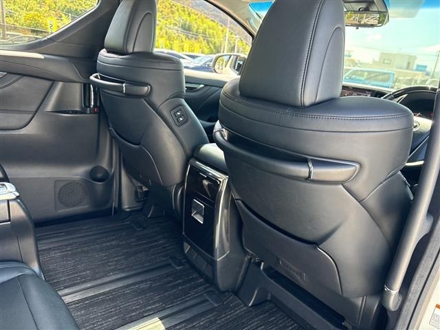 Toyota VELLFIRE 2018 8346007-6