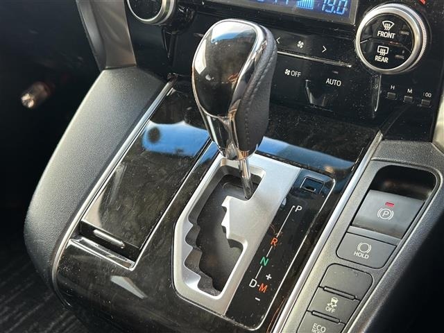 Toyota VELLFIRE 2015 8346011-8