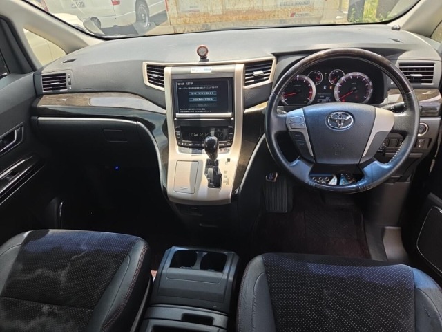 Toyota VELLFIRE 2014 8346114-2
