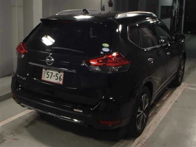 Nissan X-TRAIL 2017 8343379-5