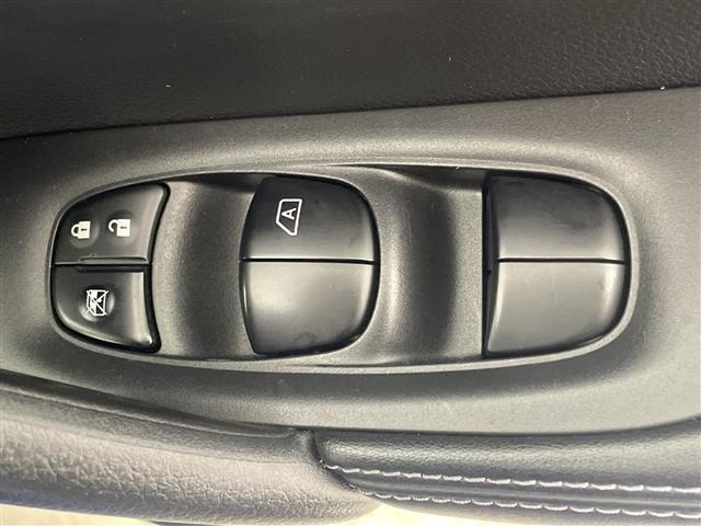 Nissan X-TRAIL 2017 8344760-9