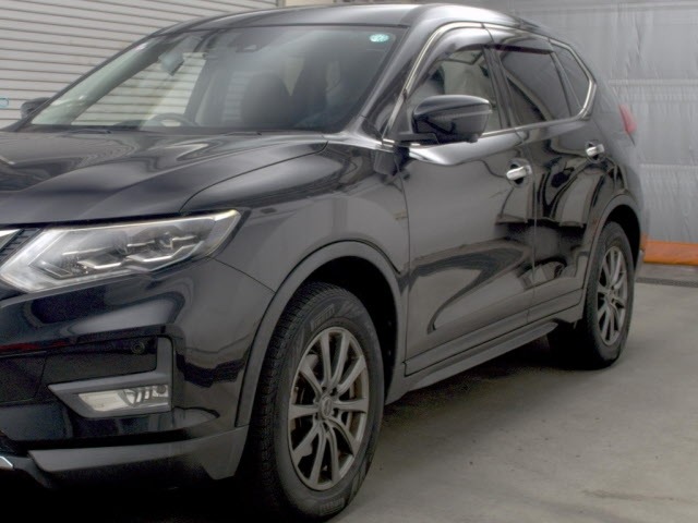 Nissan X-TRAIL 2017 8344893-4