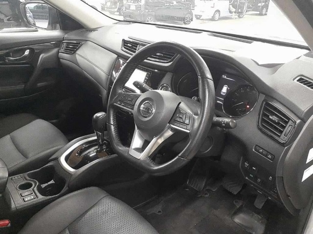 Nissan X-TRAIL 2020 8344924-9